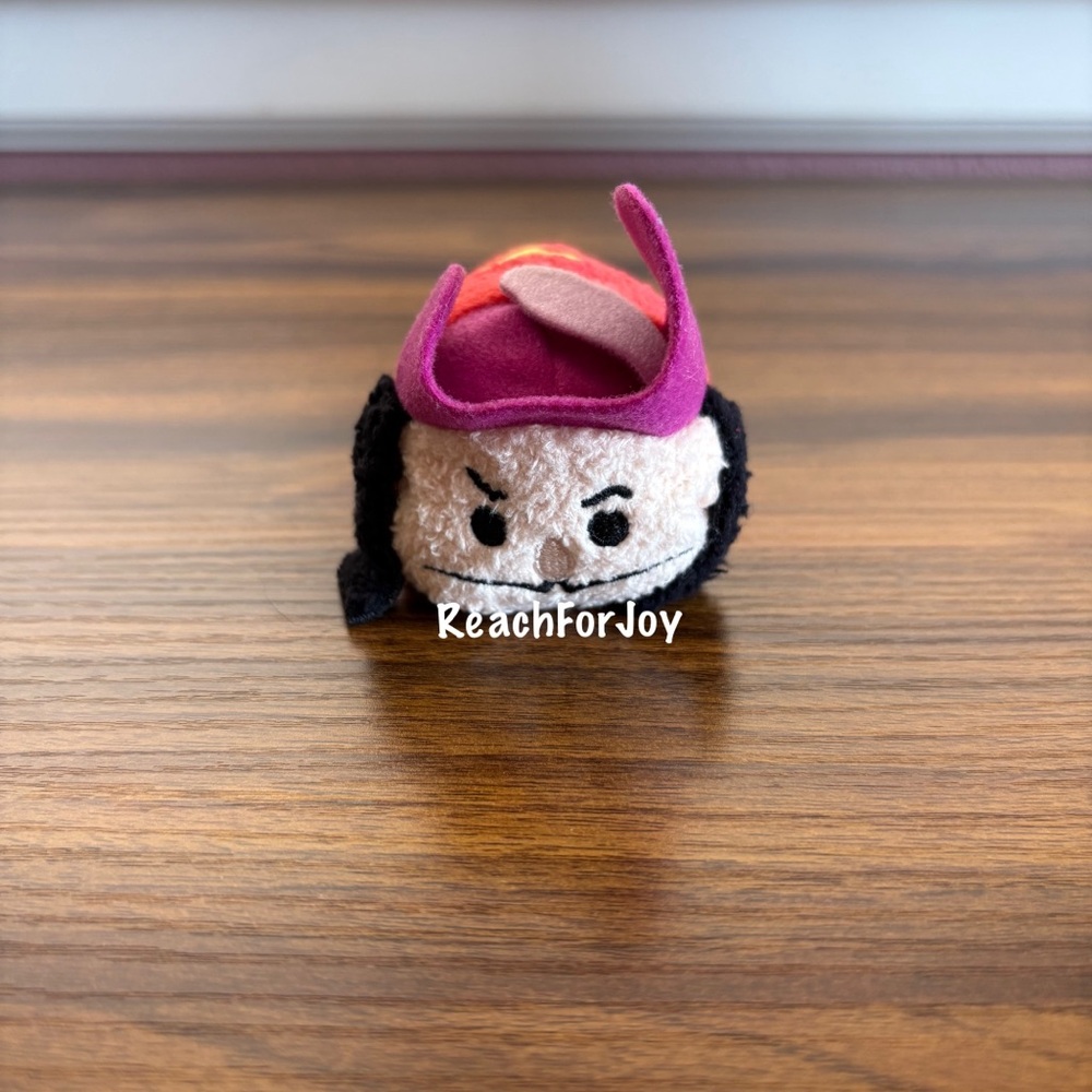 Tsum Tsum Plush Captain Hook Peter Pan Disney